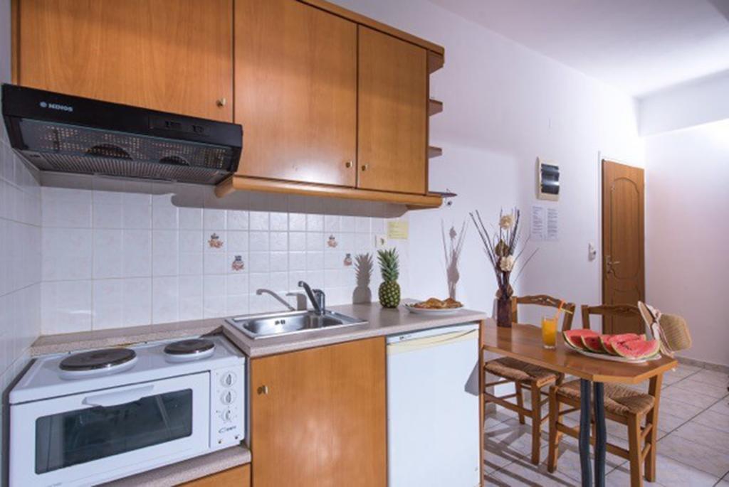 Irida Aparthotel Malia Bagian luar foto